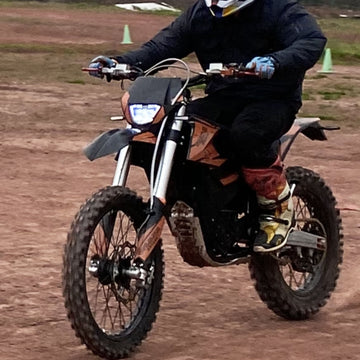 Ultimate Guide to Choosing a Fast Electric Dirt Bike in 2025